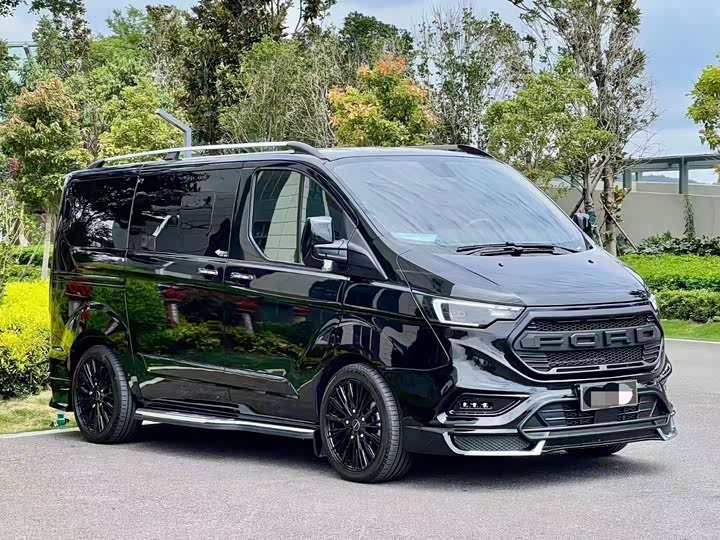2024 Ford Tourneo