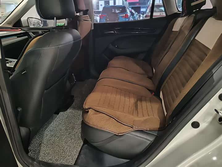 Roewe Ei5 2021 2021款 500 倾慕版