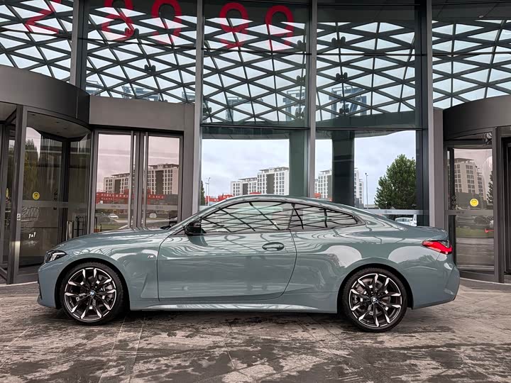 BMW 4 Series 2024 2024款 430i M运动曜夜套装
