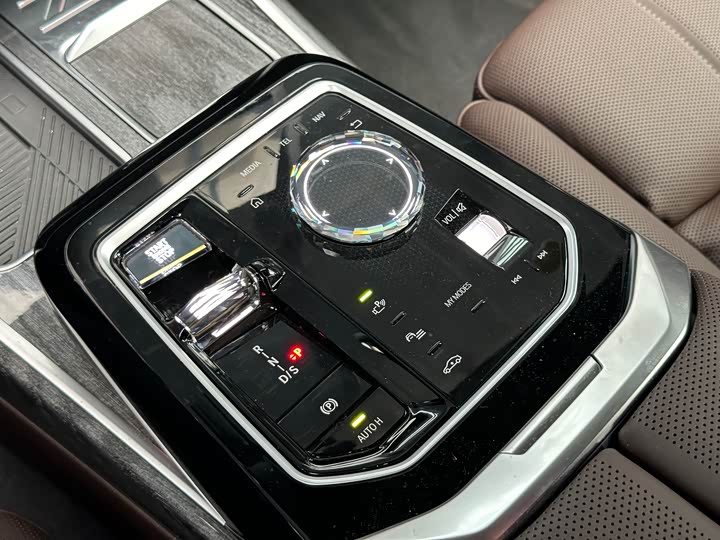 BMW 7 Series 2023 2023款 改款 740Li 尊享型 M运动套装