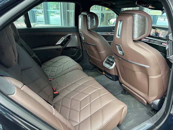 BMW 7 Series 2023 2023款 改款 740Li 尊享型 M运动套装