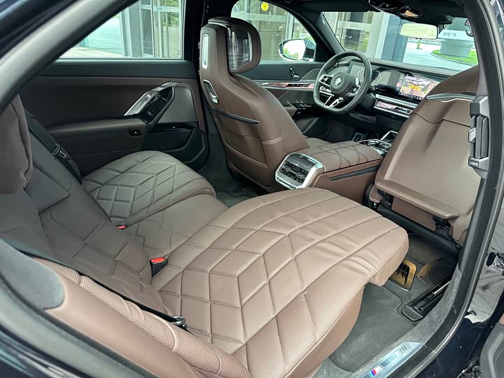 BMW 7 Series 2023 2023款 改款 740Li 尊享型 M运动套装