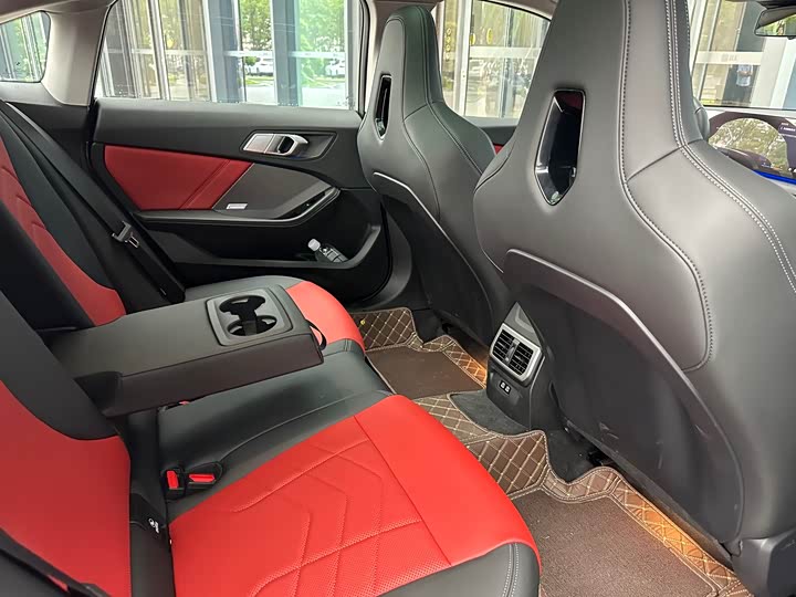 BMW 2 Series 2025 2025款 225L M运动曜夜套装