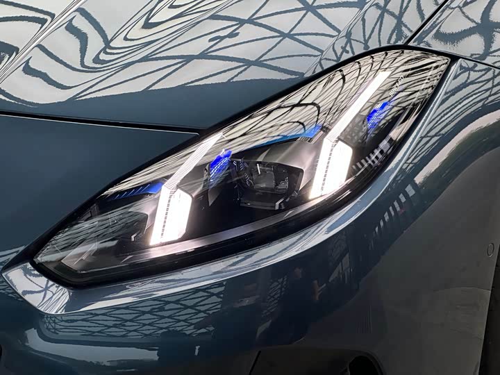 BMW 2 Series 2025 2025款 225L M运动曜夜套装