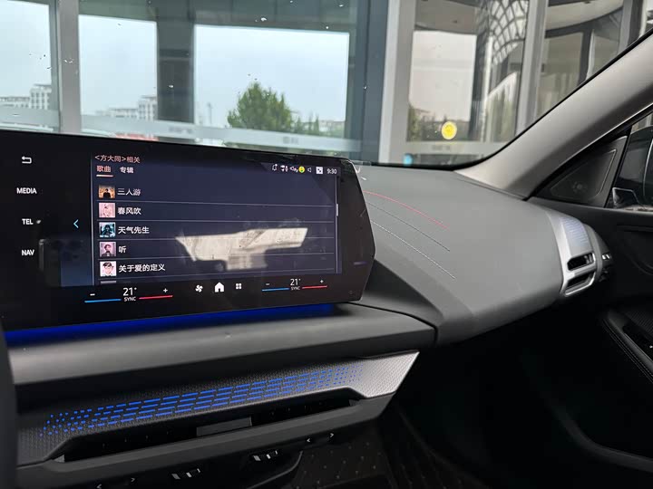 BMW 2 Series 2025 2025款 225L M运动曜夜套装