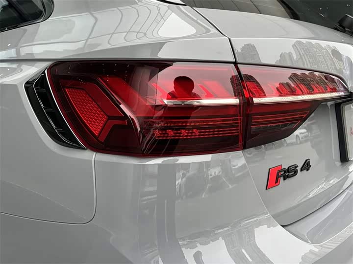 Audi RS 4 2024 2024款 RS4 Avant 燃擎版