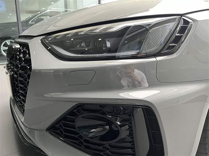 Audi RS 4 2024 2024款 RS4 Avant 燃擎版