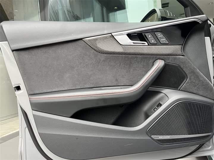 Audi RS 4 2024 2024款 RS4 Avant 燃擎版