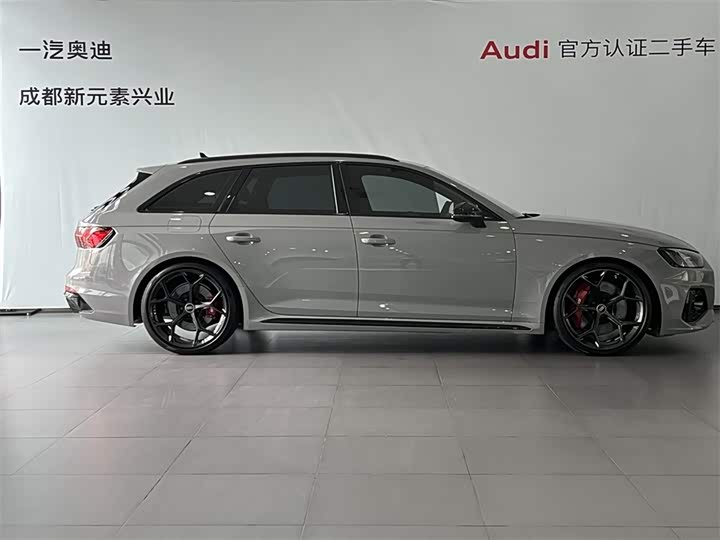 Audi RS 4 2024 2024款 RS4 Avant 燃擎版