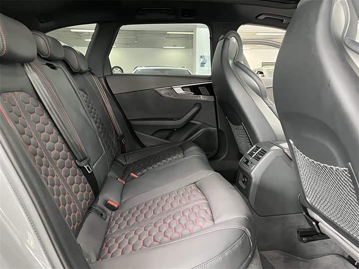 Audi RS 4 2024 2024款 RS4 Avant 燃擎版