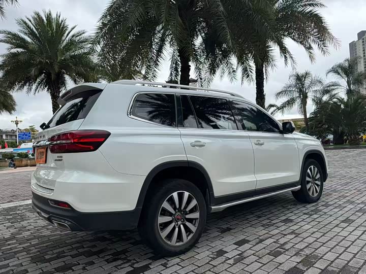 Roewe RX8 2019 2019款 30T 智联网四驱超群旗舰版