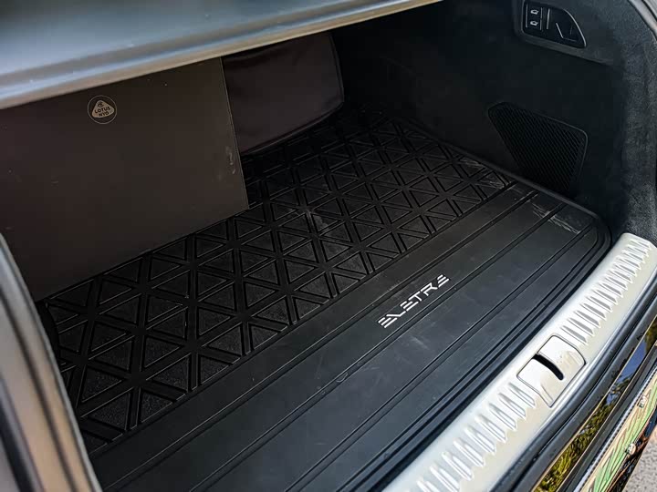 Lotus Eletre 2023 2023款 ELETRE S+