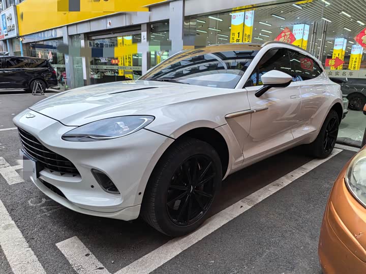 Aston Martin DBX 2022 2022款 3.0T STRAIGHT-SIX