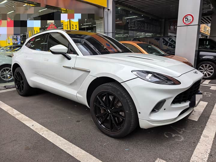 Aston Martin DBX 2022 2022款 3.0T STRAIGHT-SIX