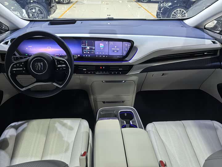 Buick GL8 Century 2025 2025款 2.0T 七座蕴世版