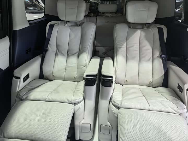 Buick GL8 Century 2025 2025款 2.0T 七座蕴世版