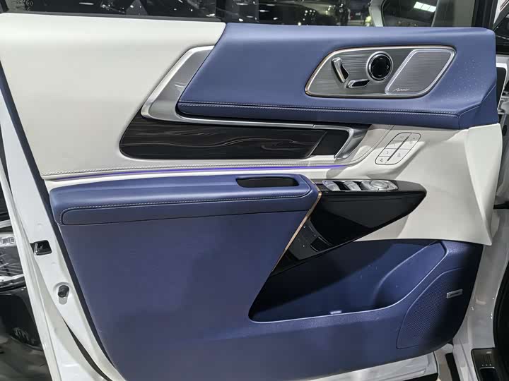 2025 Buick GL8 Century