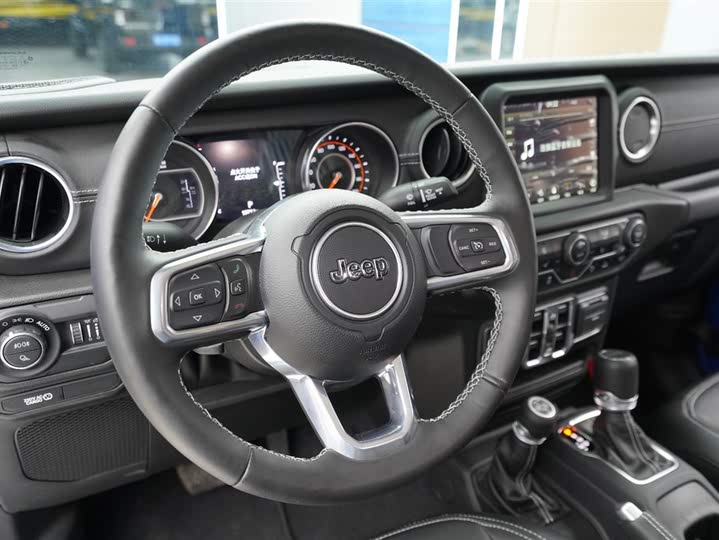 Jeep Gladiator 2022 2022款 3.6L 先行版