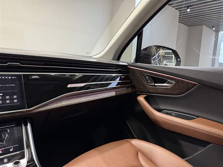 Audi Q7 2024 2024款 45 TFSI quattro S line黑武士型