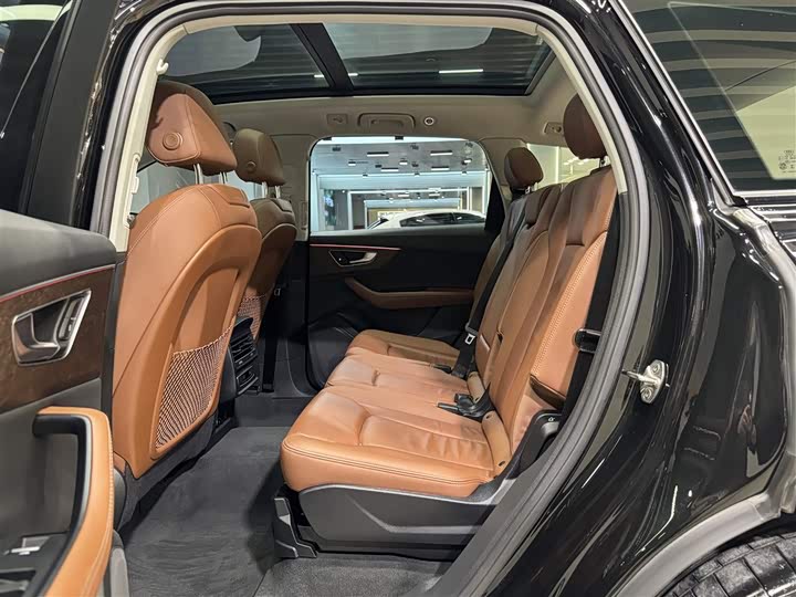 Audi Q7 2024 2024款 45 TFSI quattro S line黑武士型