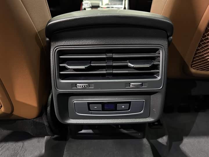 Audi Q7 2024 2024款 45 TFSI quattro S line黑武士型