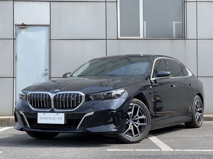 BMW i5 2024 2024款 eDrive 35L 尊享型 M运动套装