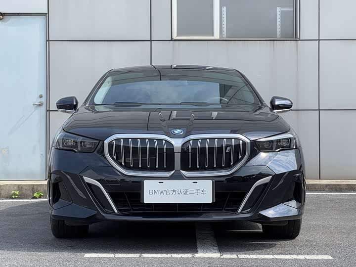 BMW i5 2024 2024款 eDrive 35L 尊享型 M运动套装