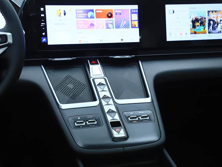 Haval Ruge Max 2023 2023款 1.5L Hi4 105 四驱智能旗舰版