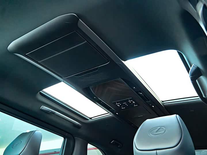 Lexus LM 2023 2023款 500h 六座尊崇版