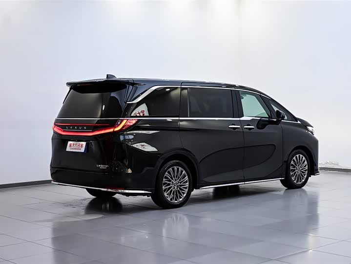 Lexus LM 2023 2023款 500h 六座尊崇版