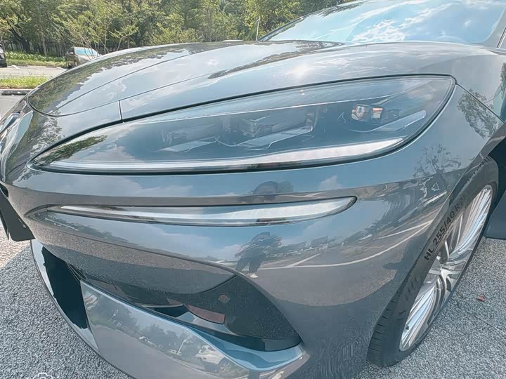 Denza Z9 2024 2024款 1100km 四驱Ultra版