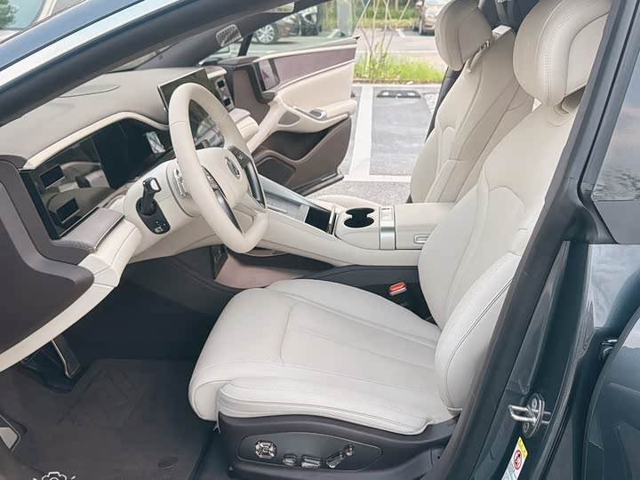 Denza Z9 2024 2024款 1100km 四驱Ultra版