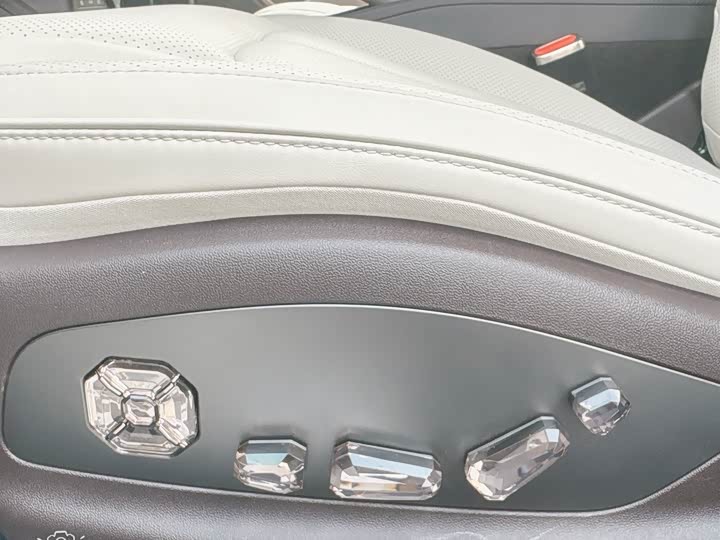 Denza Z9 2024 2024款 1100km 四驱Ultra版