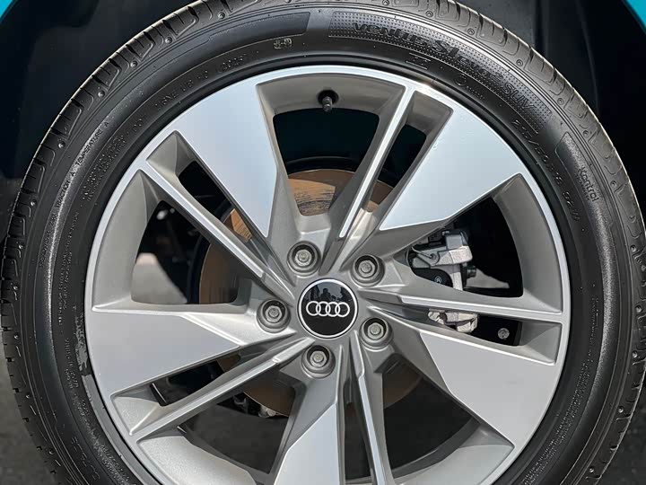 Audi Q2L 2025 2025款 35TFSI 时尚动感型