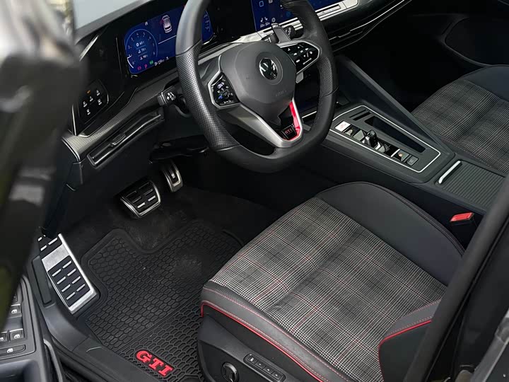 Volkswagen Golf GTI 2023 2023款 380TSI DSG GTI