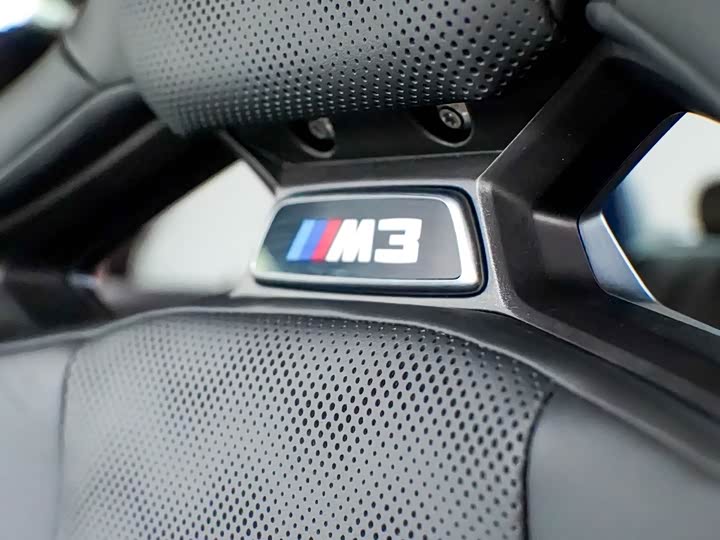 BMW M3 2024 2024款 M3四门轿车 M xDrive 雷霆版