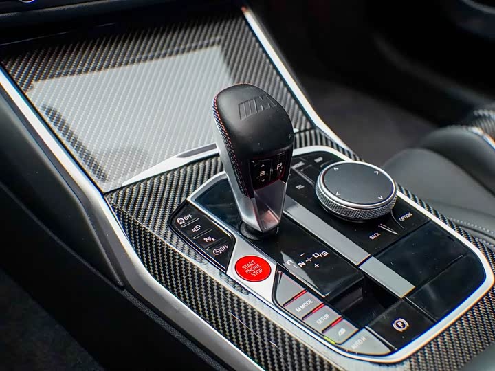 BMW M3 2024 2024款 M3四门轿车 M xDrive 雷霆版