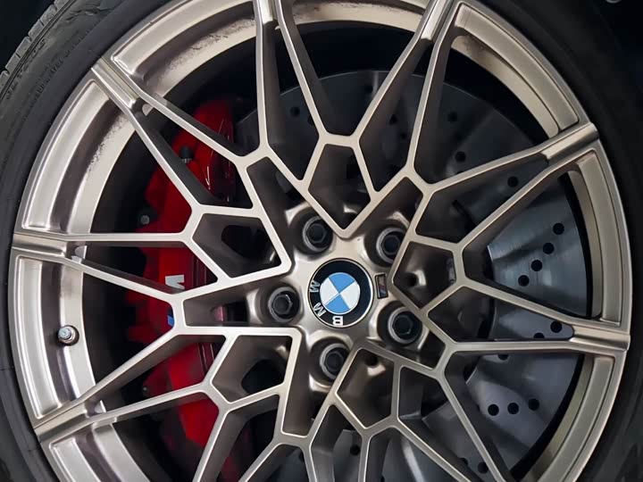 BMW M3 2024 2024款 M3四门轿车 M xDrive 雷霆版