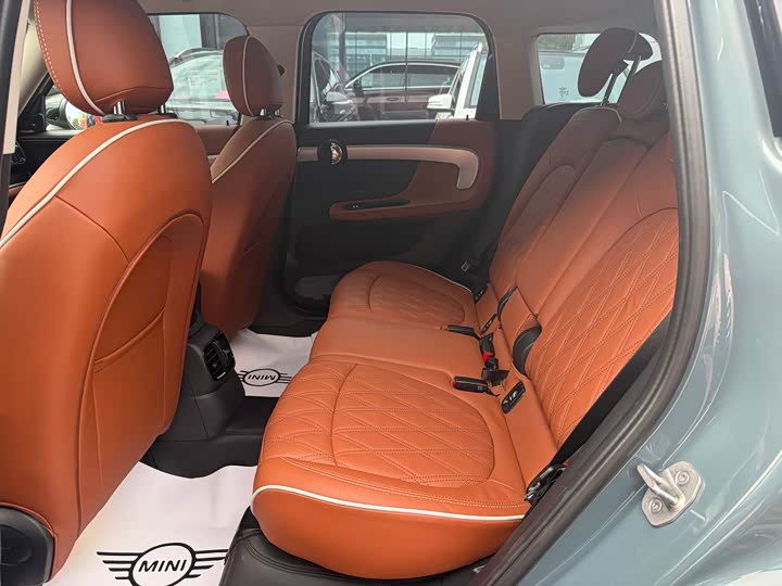 Mini Countryman 2023 2023款 1.5T COOPER ALL4 鉴赏家