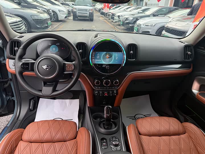 Mini Countryman 2023 2023款 1.5T COOPER ALL4 鉴赏家