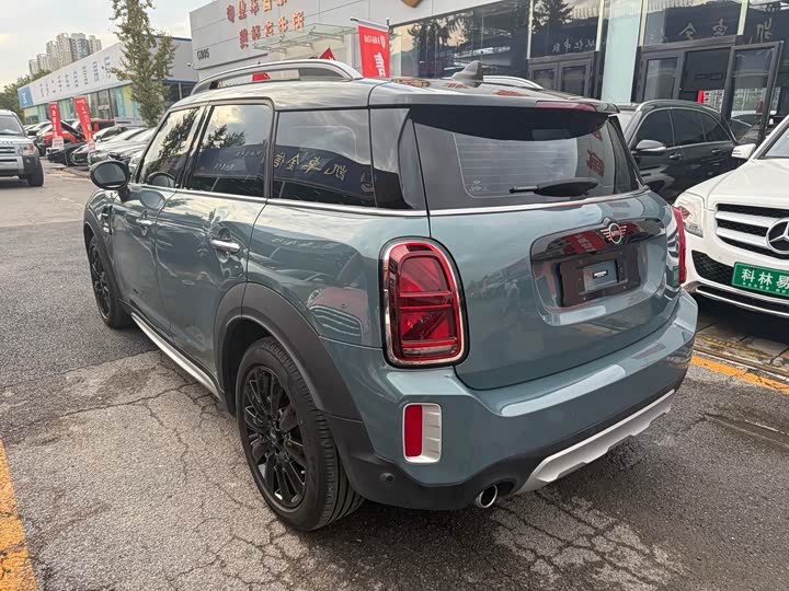 Mini Countryman 2023 2023款 1.5T COOPER ALL4 鉴赏家