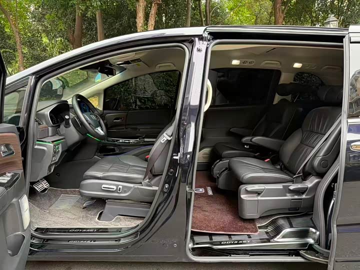 Honda Odyssey 2024 2024款 2.0L e:HEV 锐·智享版