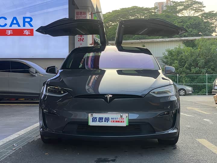 Tesla Model X 2023 2023款 三电机全轮驱动 Plaid版