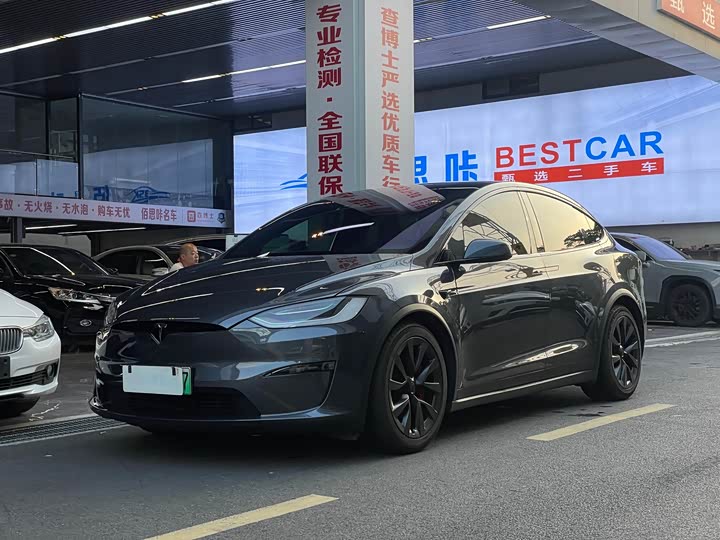 Tesla Model X 2023 2023款 三电机全轮驱动 Plaid版