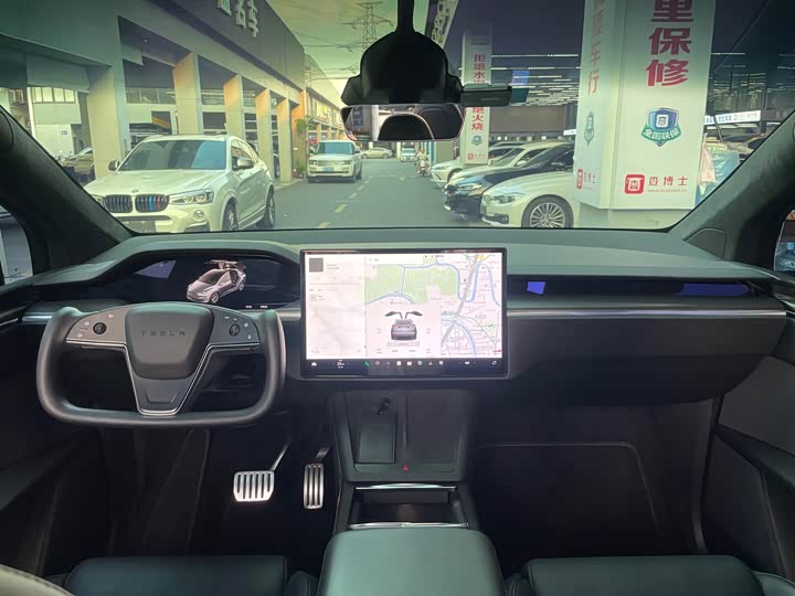 Tesla Model X 2023 2023款 三电机全轮驱动 Plaid版