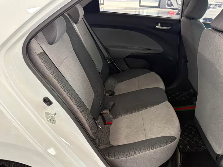 Kia Pegas 2020 2020款 改款 1.4L 自动舒适天窗版