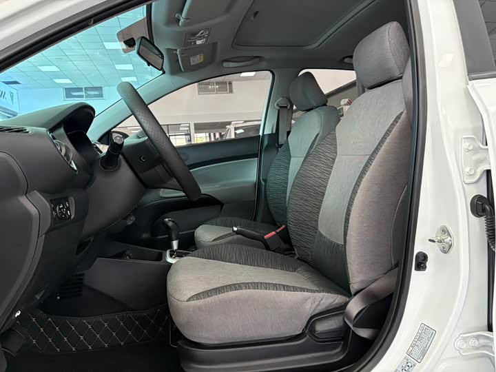 Kia Pegas 2020 2020款 改款 1.4L 自动舒适天窗版