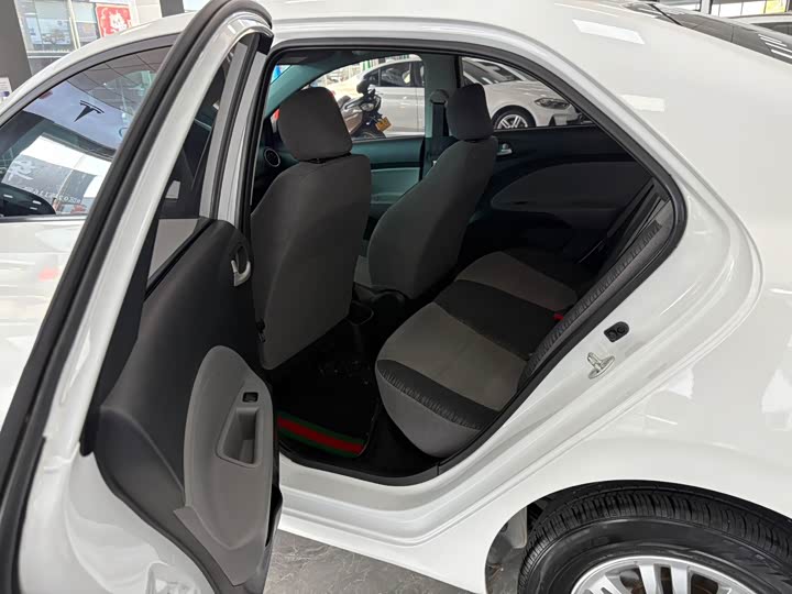 Kia Pegas 2020 2020款 改款 1.4L 自动舒适天窗版