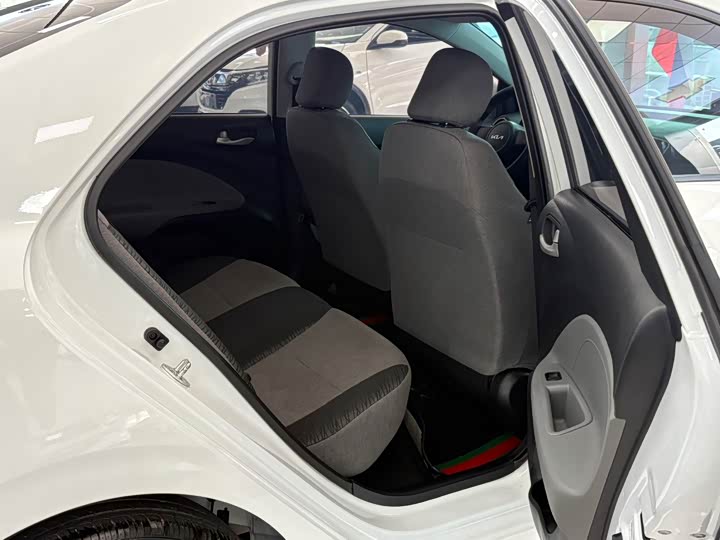 Kia Pegas 2020 2020款 改款 1.4L 自动舒适天窗版