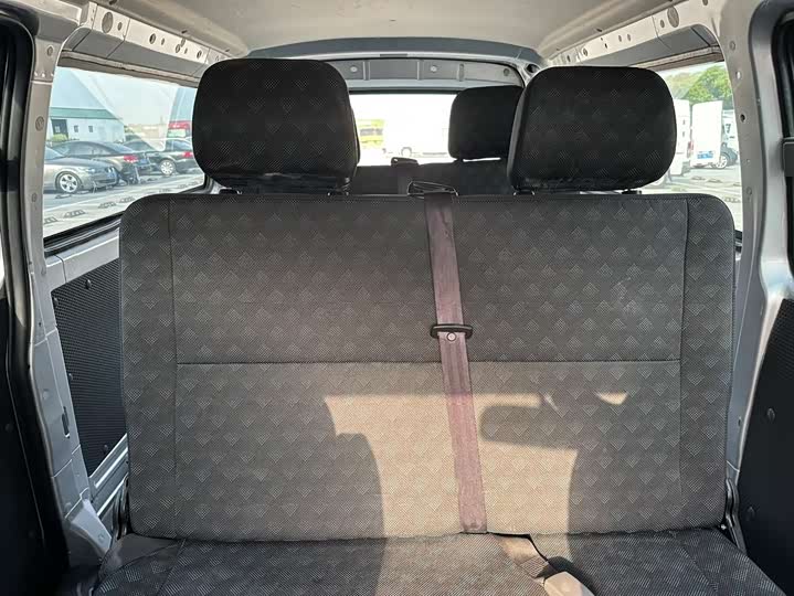 Foton G5 2021 2021款 2.4L汽油商运版6座多用途乘用车4K22D4M